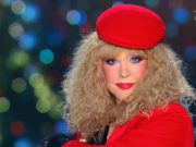 Аллу Пугачеву сняли с самолета: примадонна пела и ругалась