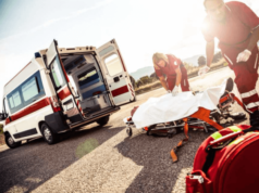 Самоубийства, ДТП и прочие неприятности: кого спасали медики Запорожья и области